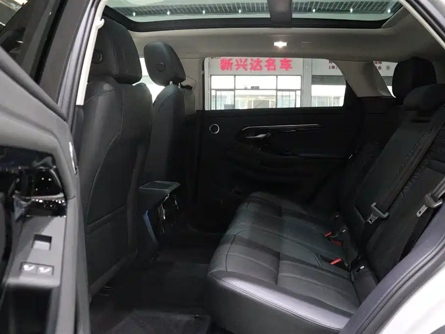Land Rover Range Rover Evoque 2022 Range Rover Evoque L 249PS R-Dynamic Corinthian Bronze Special Edition фото 8