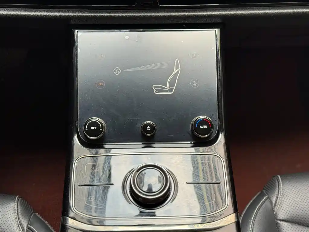 NEZHA AUTOMOBILE NEZHA U