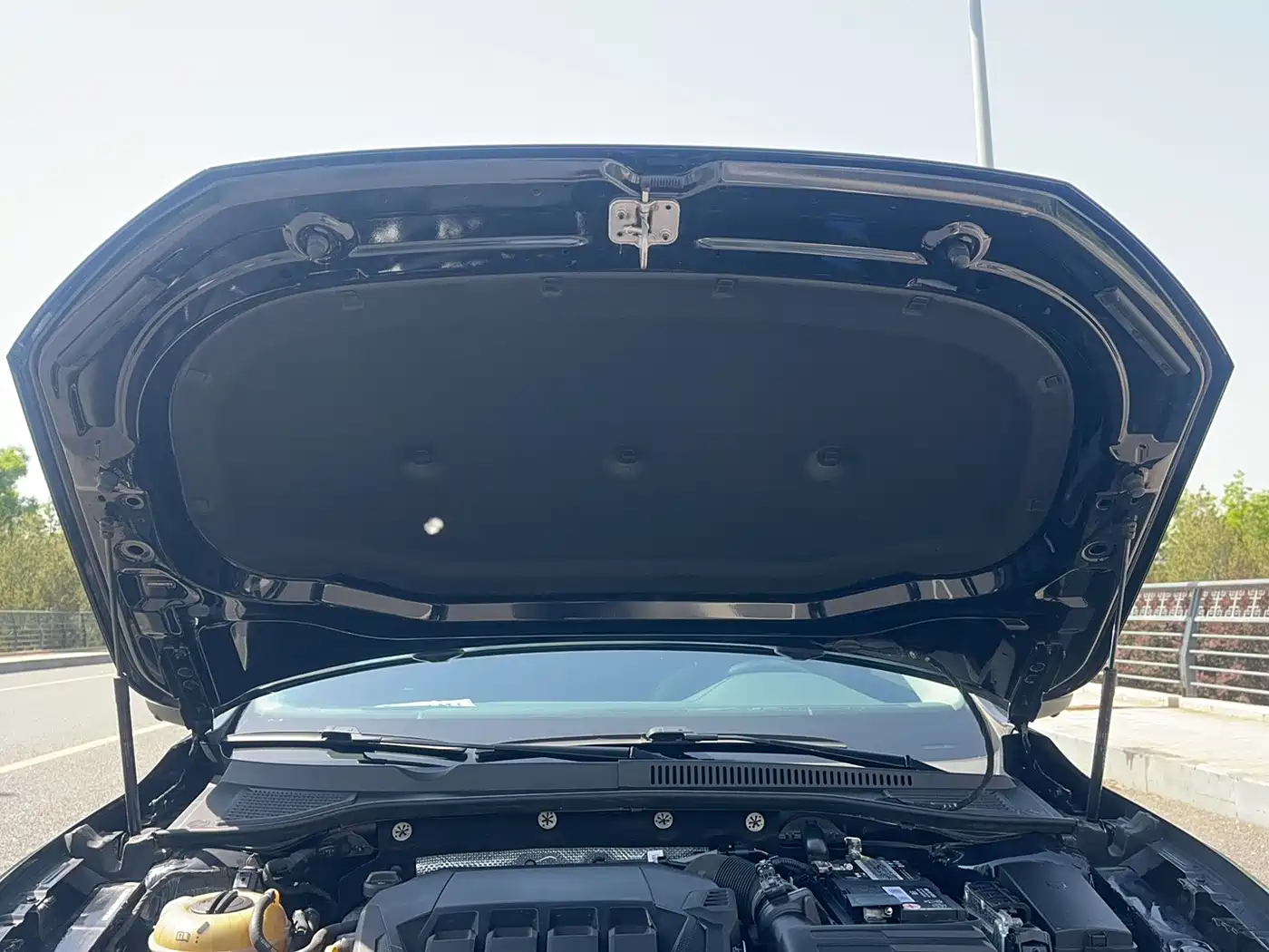 Volkswagen Passat 2023 330TSI Starlight Luxury Edition фото 28