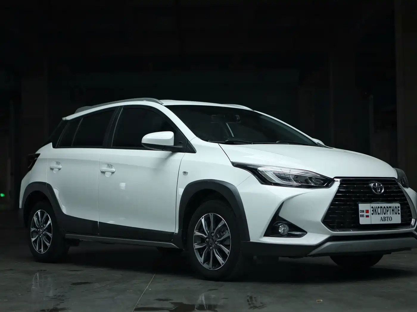 Toyota YARiS L Zhi Xuan 2022 1.5L CVT Luxury PLUS Edition фото 3