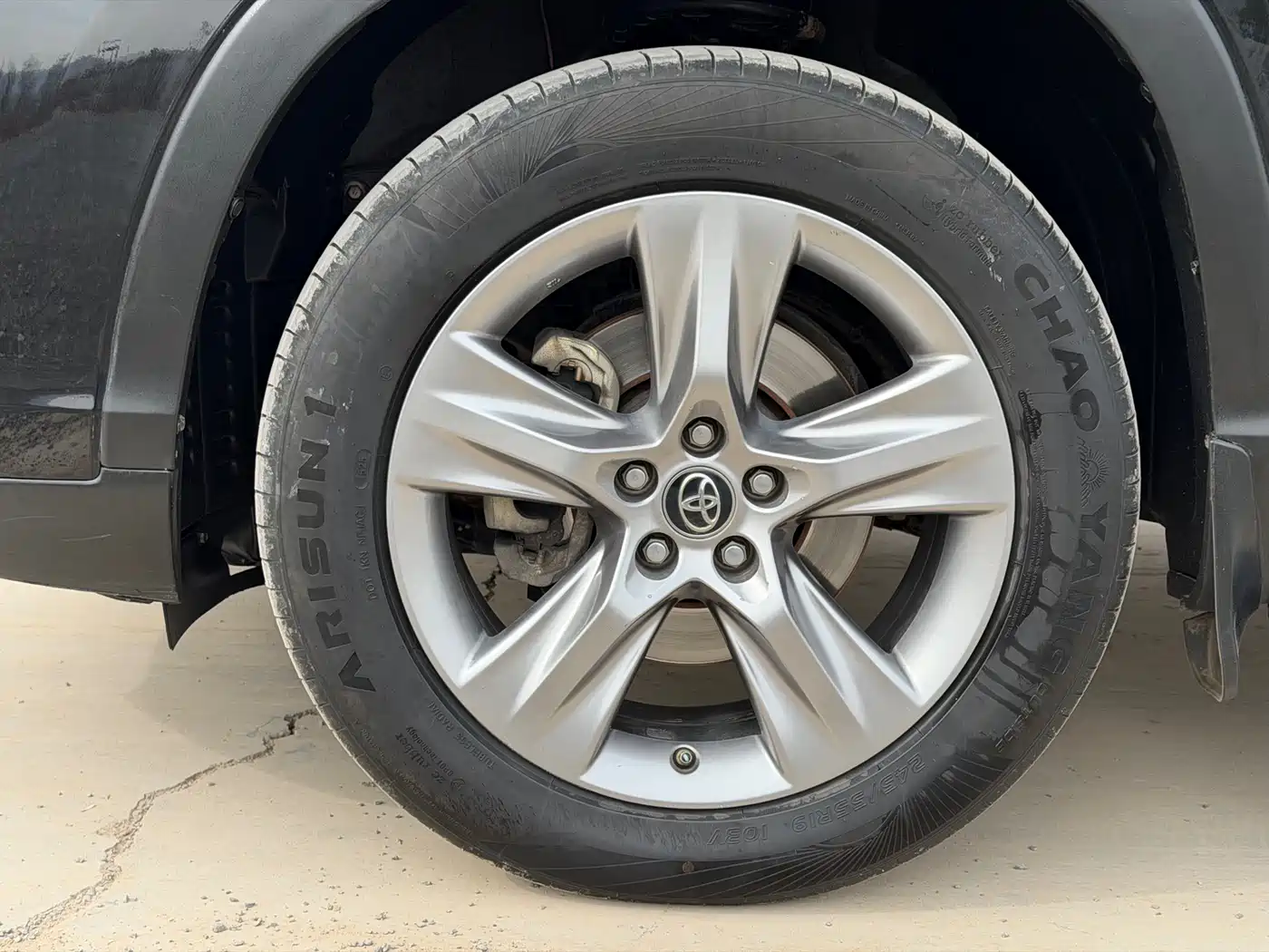 صورة 14 - Toyota Highlander