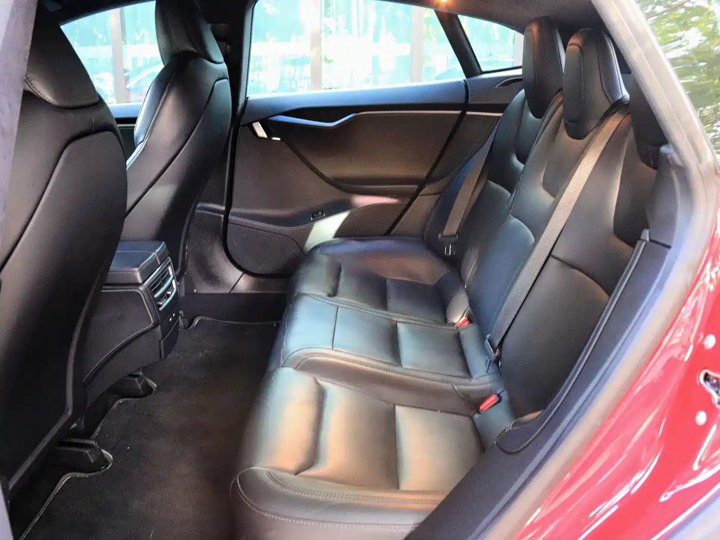 Фото 6 - Tesla Model S