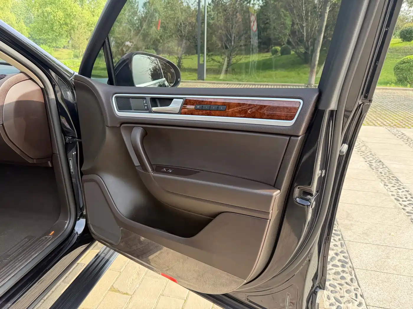 Volkswagen Touareg 2011 3.0TSI Premium фото 10