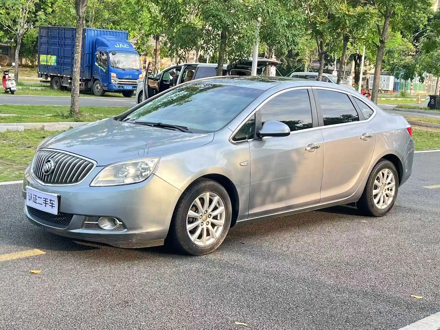 Фото 1 - Buick Excelle