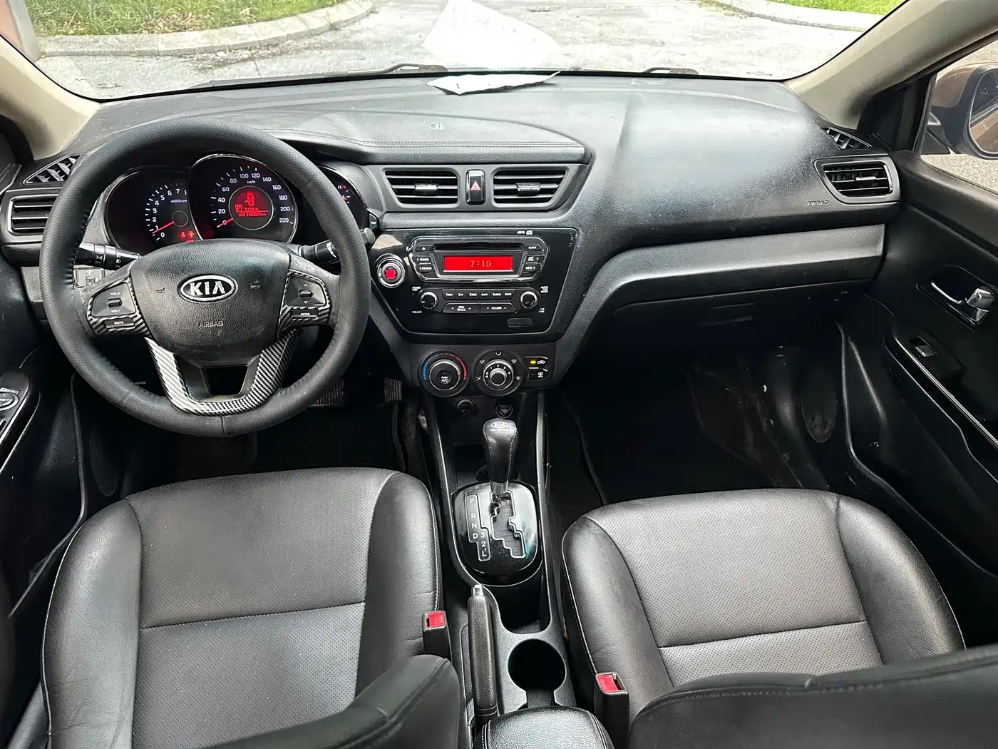 Kia K2 2012 2012 Sedan 1.6L AT Premium ECO Commemorative Edition