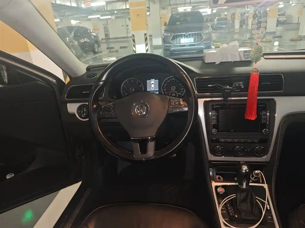 Volkswagen Passat 2014 2.0TSI DSG Executive Edition фото 3