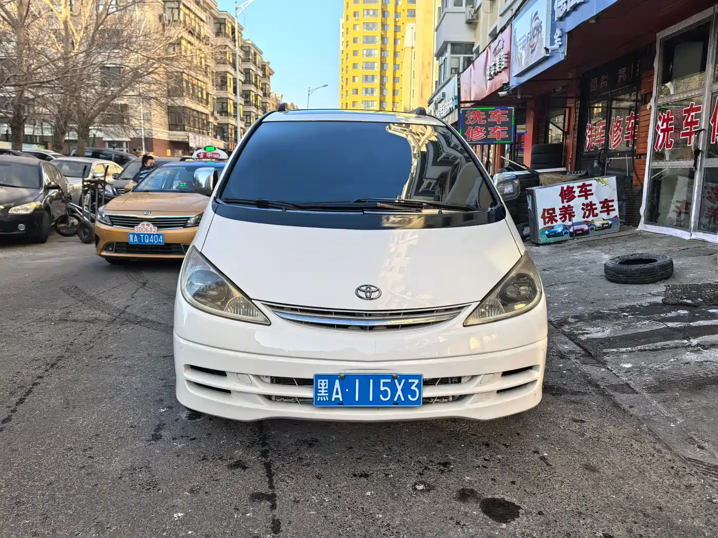 Toyota Previa фото 4