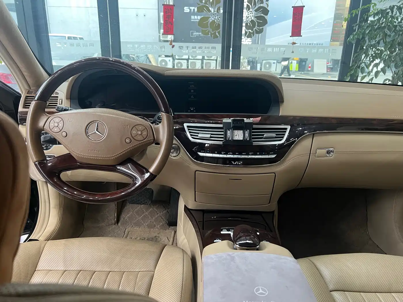 Mercedes-Benz S-Class 2012 S 600 L Grand Edition фото 16