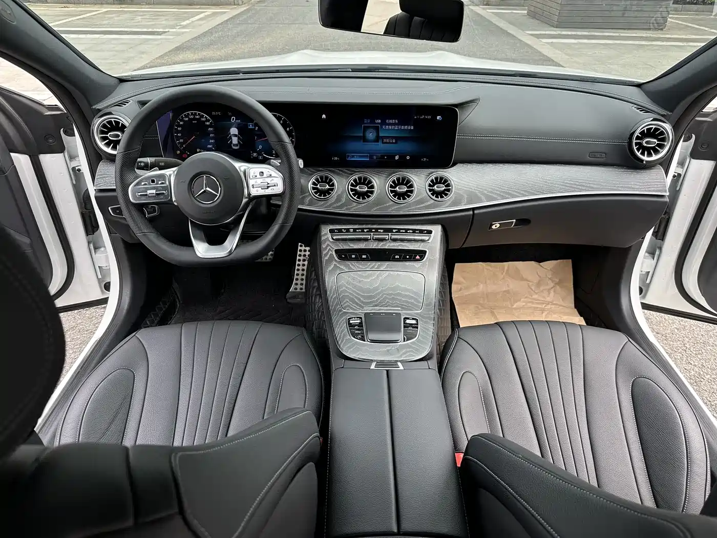 Mercedes-Benz CLS 2022 CLS 300 Luxury фото 12