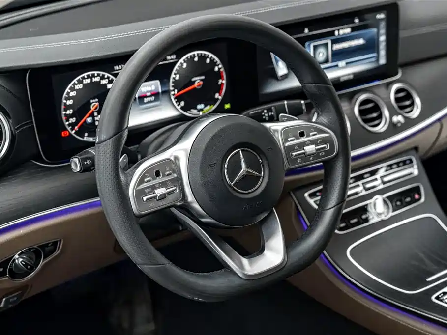 Mercedes-Benz E-Class 2020 E 260 L Sport 4MATIC фото 17