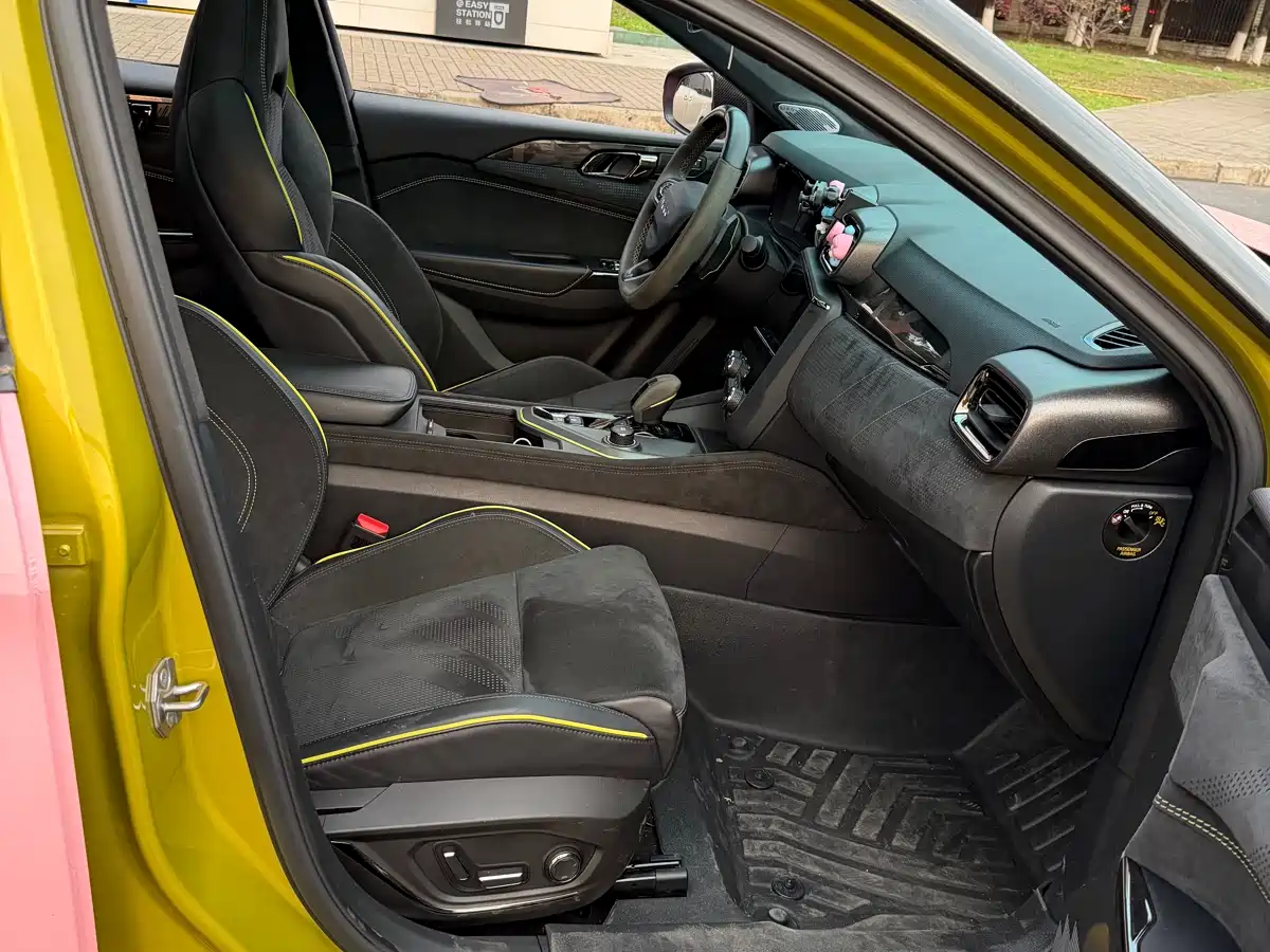 Lynk & Co 03 2022 03+ 2.0TD Auto Performance Package фото 9