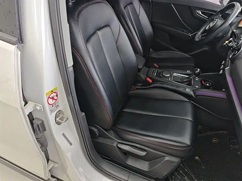 Audi Q2L 2018 35 TFSI Launch Exclusive Edition China VI фото 24