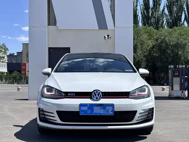 Volkswagen Golf GTI 2016 2.0TSI GTI — фото 2