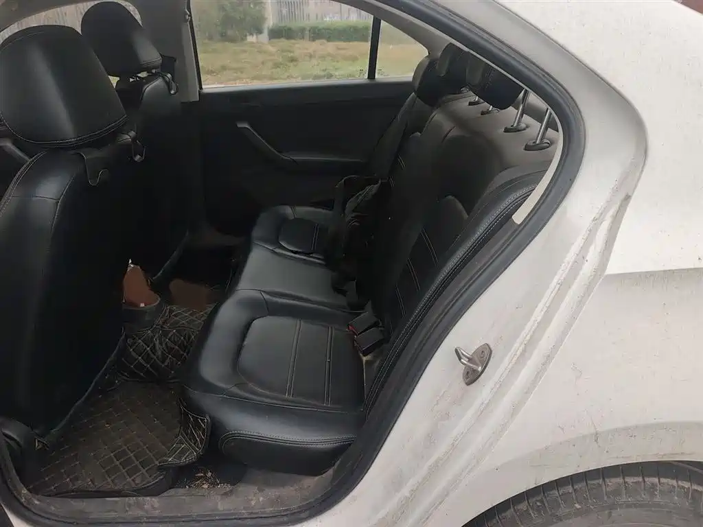 Volkswagen Santana 2021 1.5L Manual Trend Edition фото 15