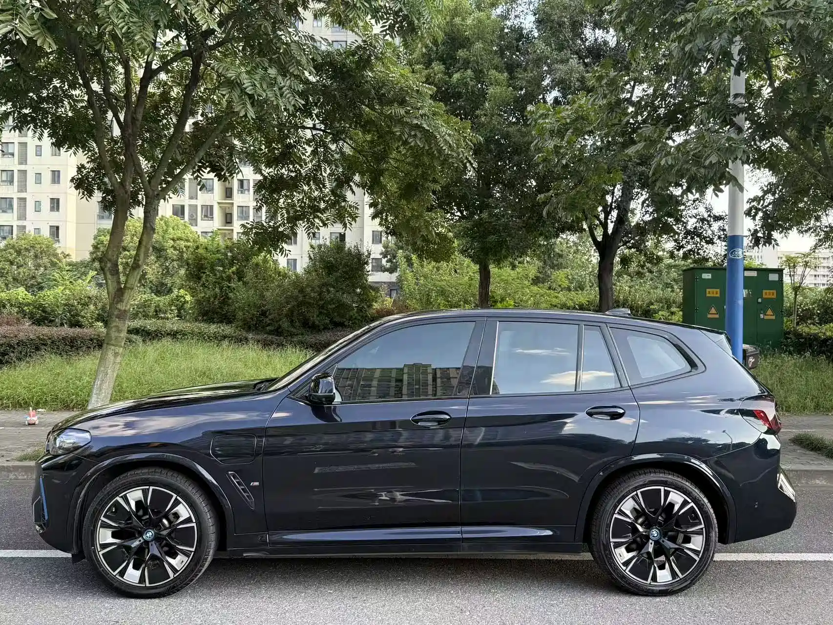 Фото 4 - BMW iX3