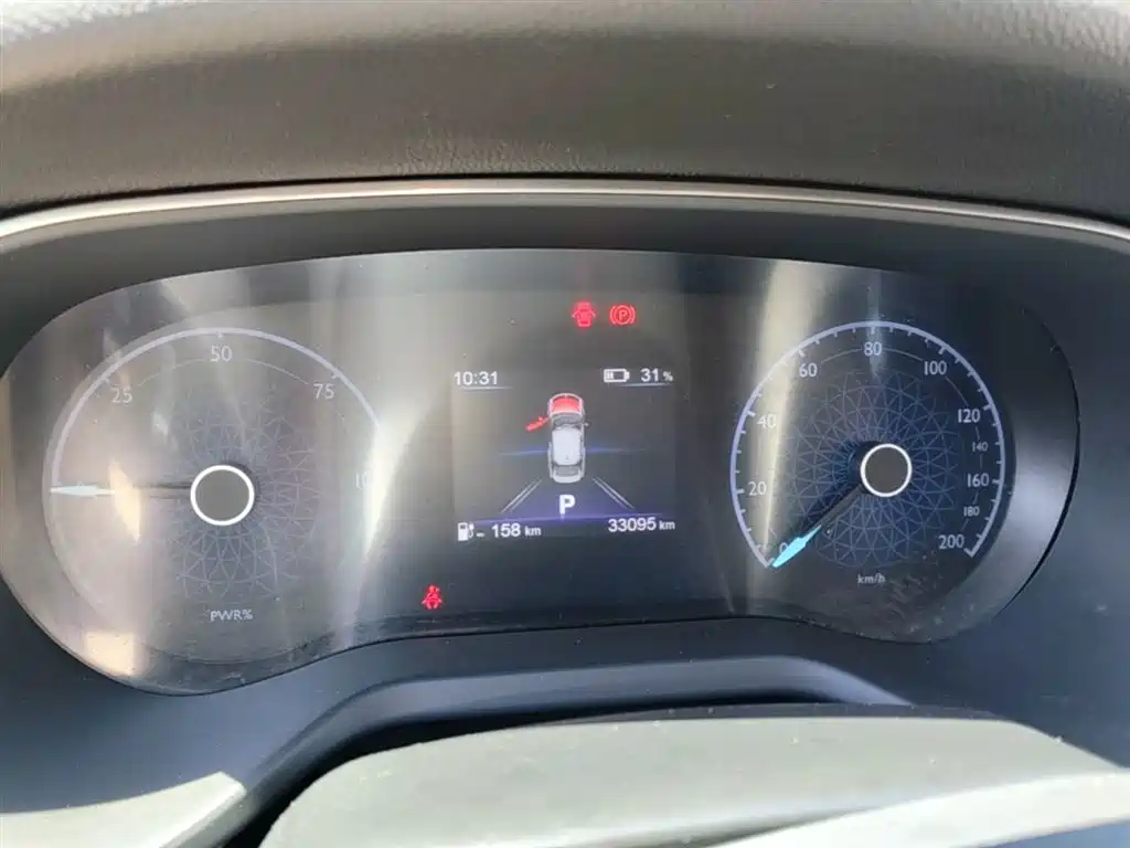 Hongqi E-QM5 2023 Facelift Basic Travel Edition фото 12