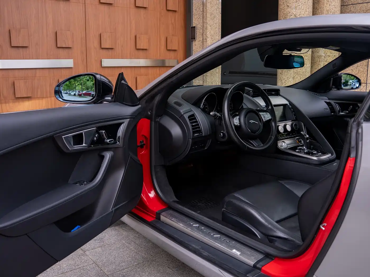 Jaguar F-TYPE 2016 3.0 SC Hardtop фото 27
