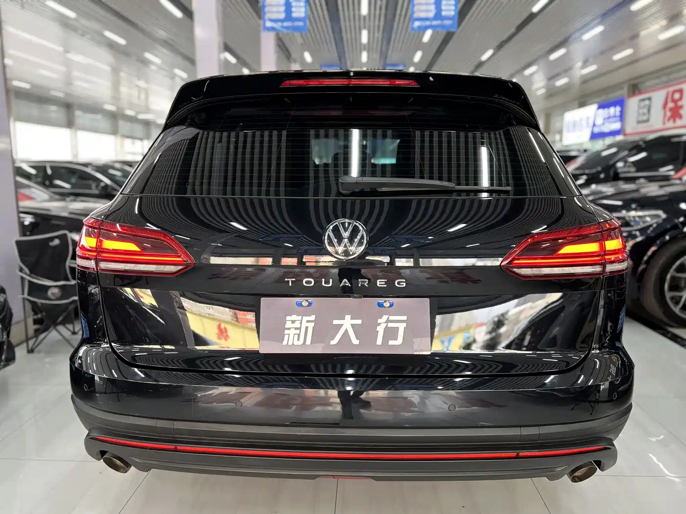 VOLKSWAGEN TOUAREG