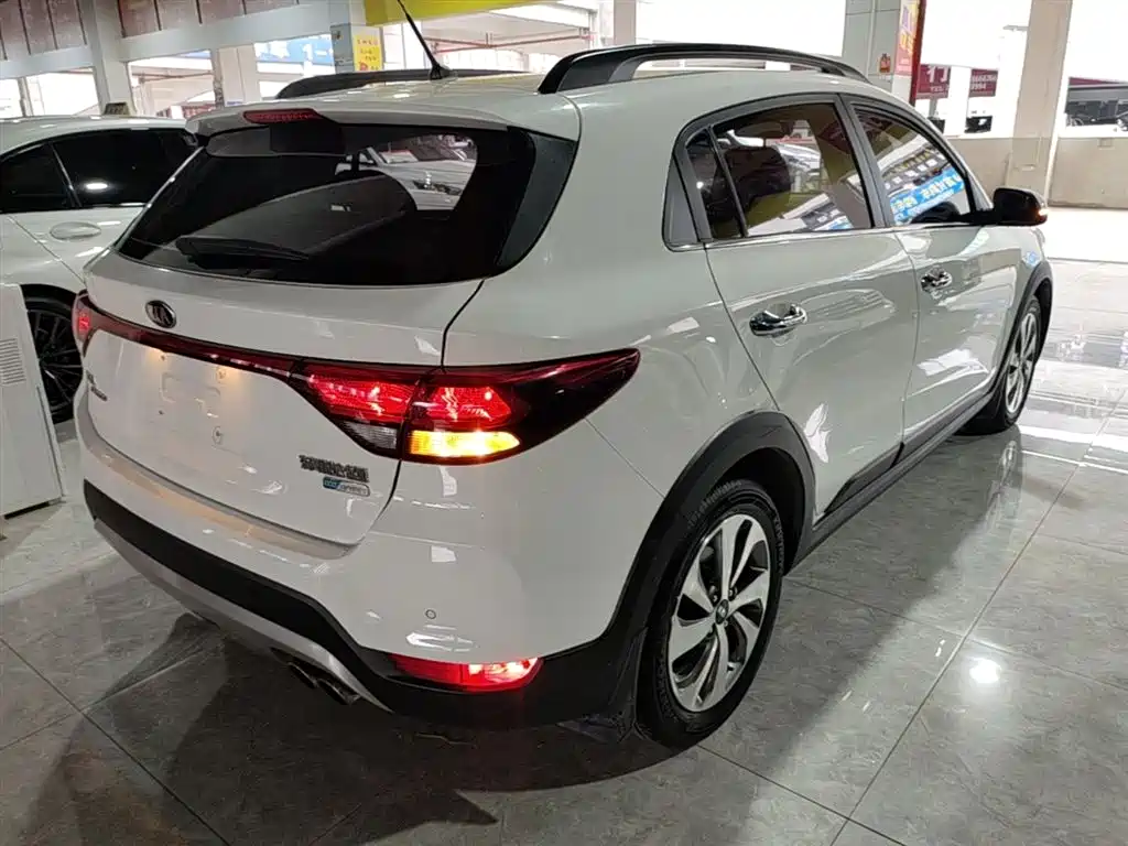 Kia KX CROSS 2018 1.6L Automatic Smart Sunroof Edition фото 7