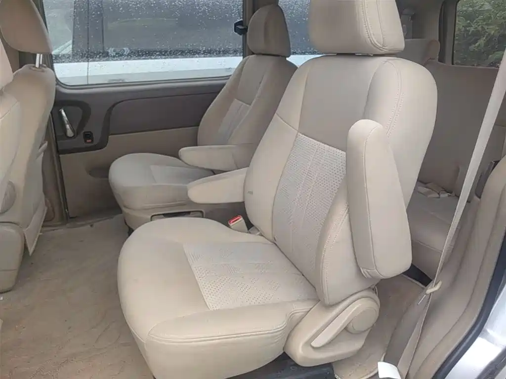 Buick GL8 2014 2.4L Comfort Edition фото 17