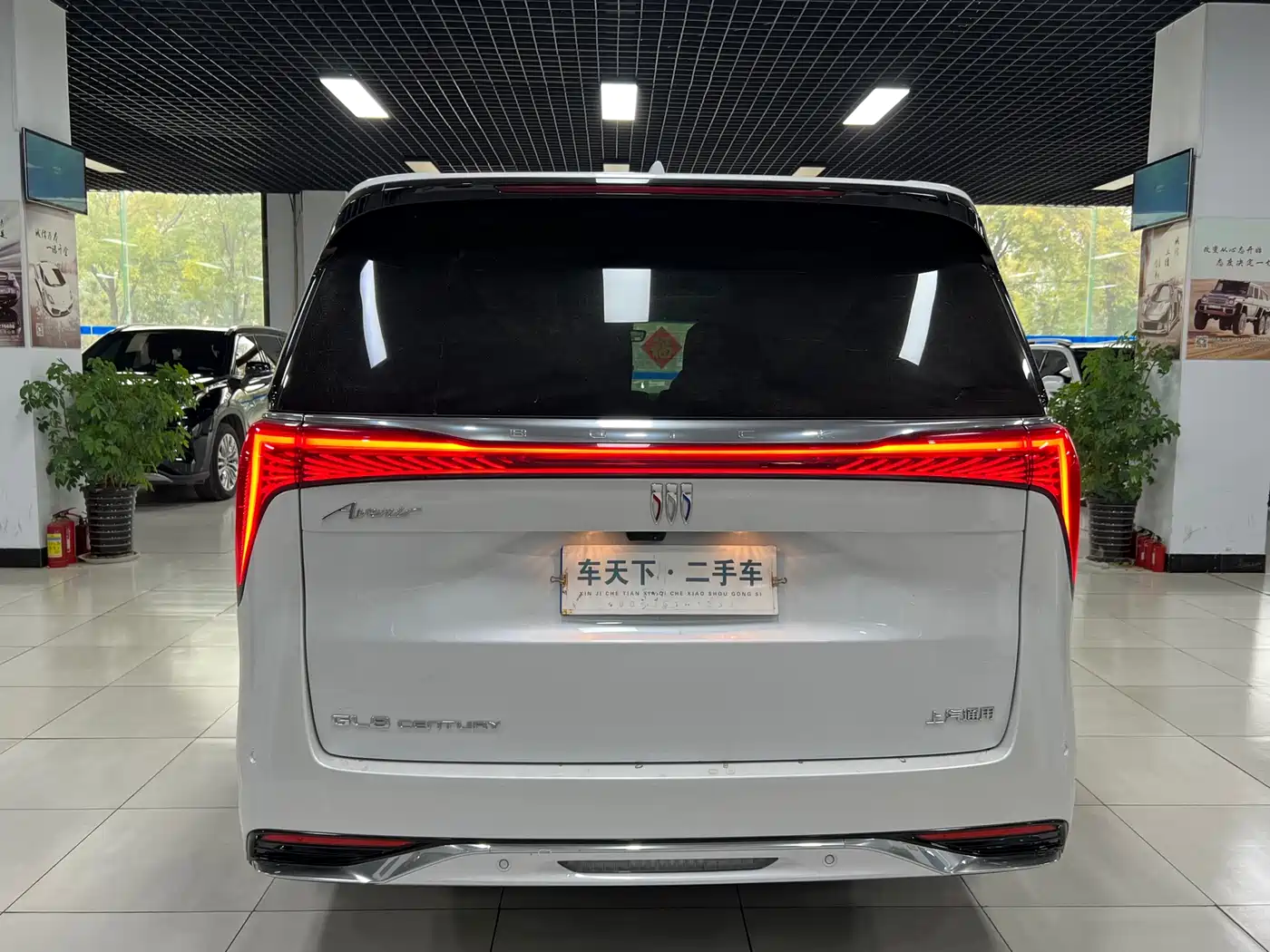 Buick Century 2025 2.0T 6-Seater World Edition фото 5