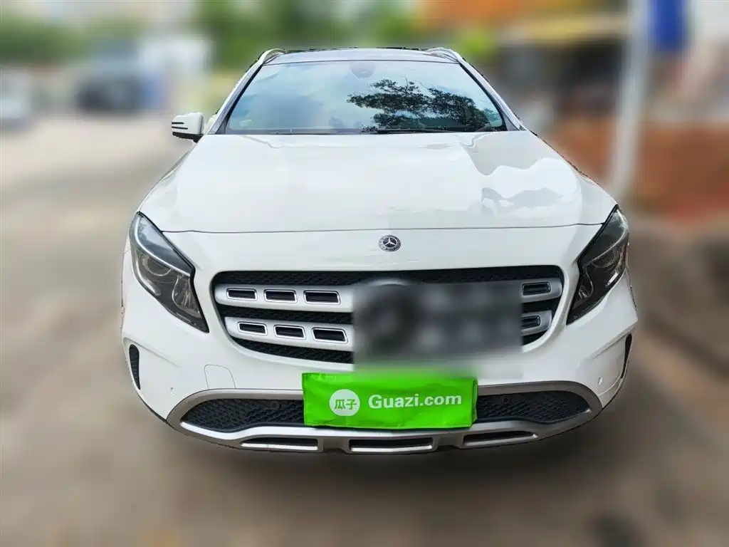 Mercedes-Benz GLA 2018 GLA 200 Dynamic фото 3