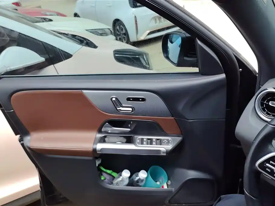 Mercedes-Benz GLB 2023 GLB 200 Dynamic фото 7