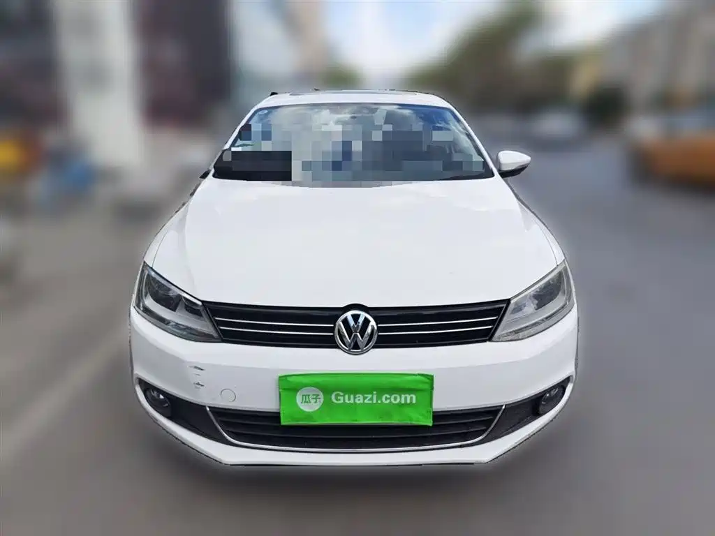 Volkswagen Sagitar 2014 Facelift 1.6L Automatic Leading Version фото 24