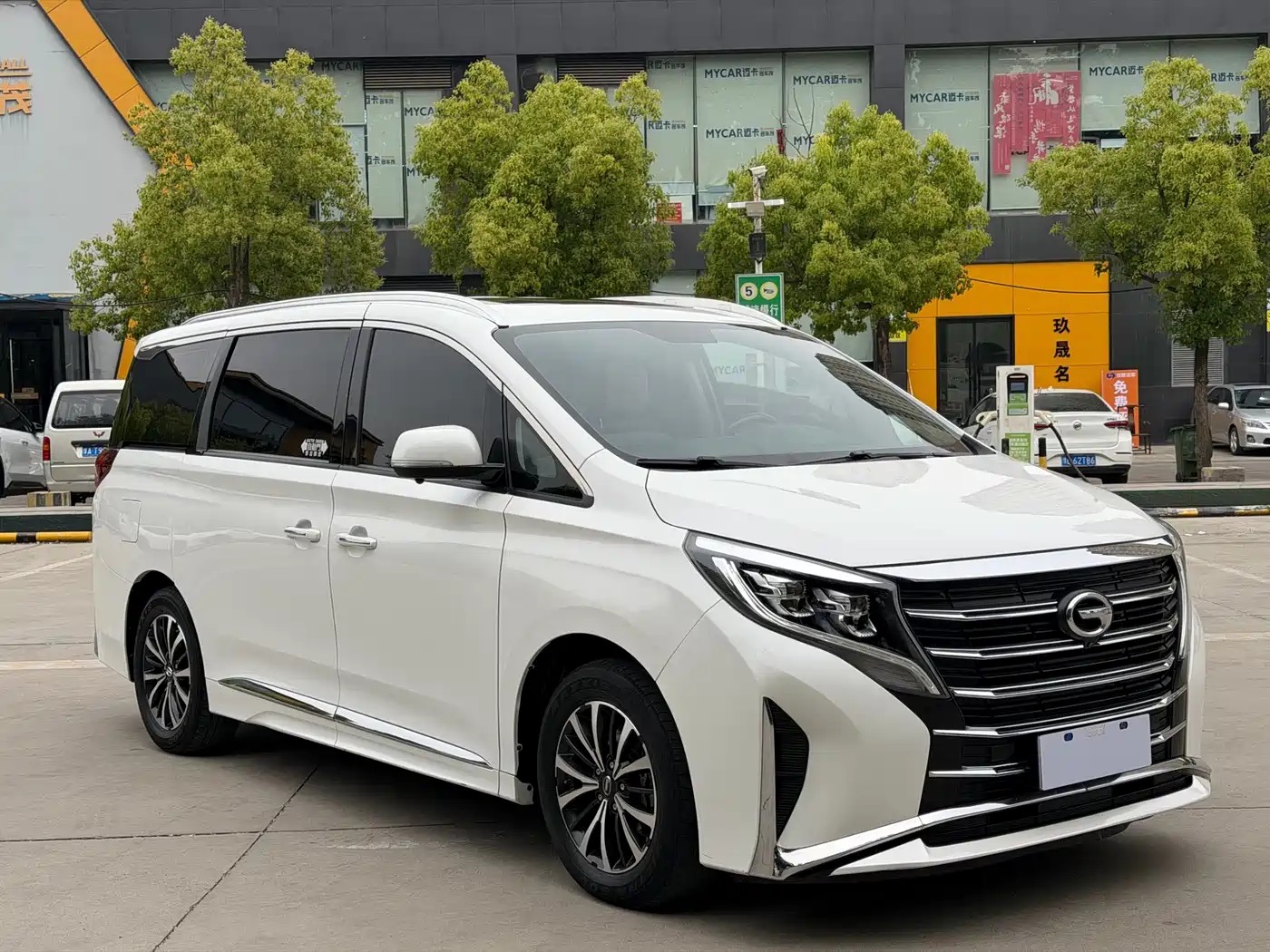 GAC Trumpchi Trumpchi M8 2021 Leading Show Series 390T Luxury Edition фото 3