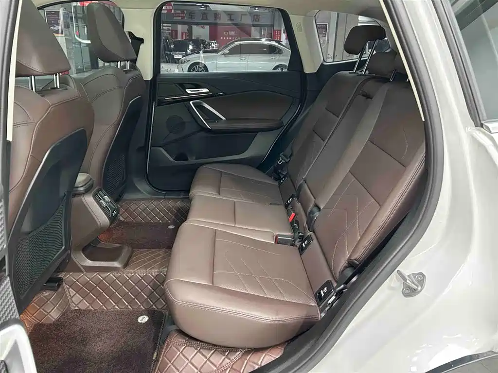 BMW X1 2023 sDrive20Li X Design Package фото 14