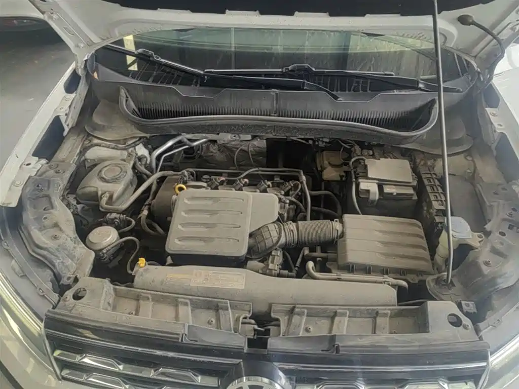 Volkswagen T-Cross 2019 1.5L Automatic Comfort Edition фото 20