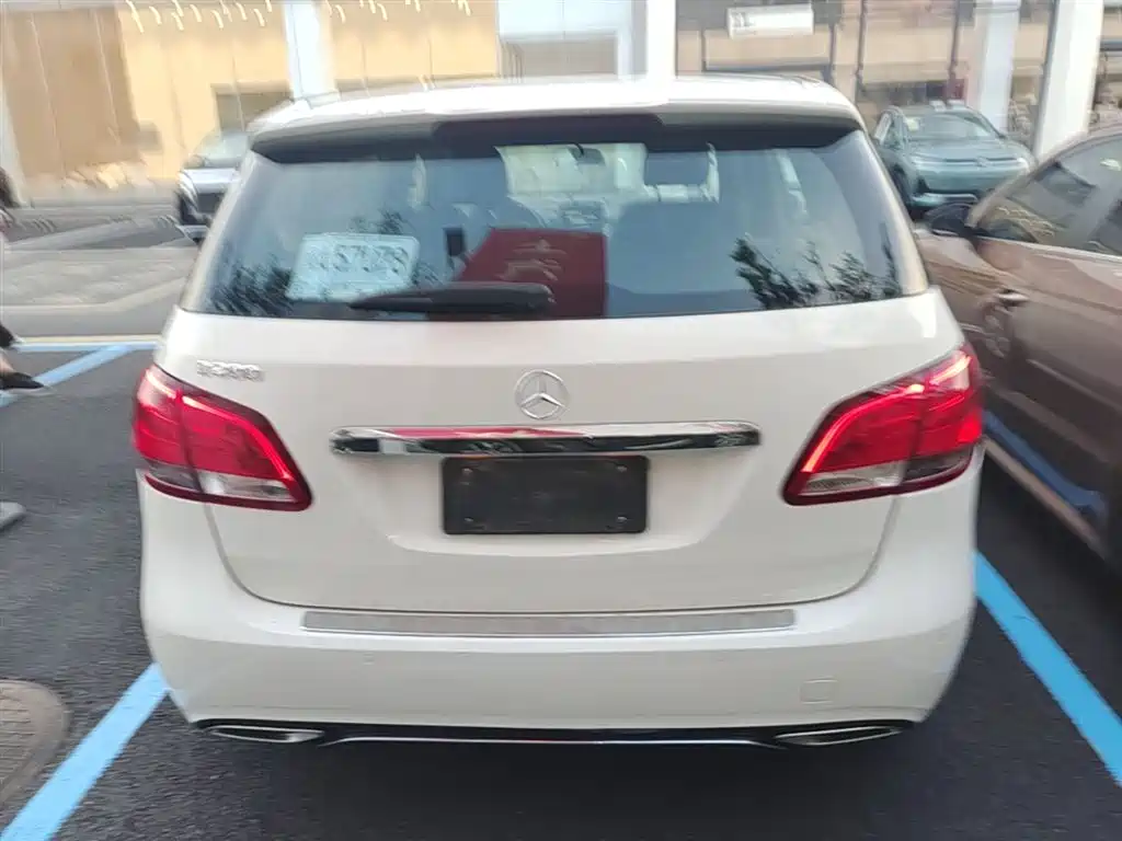 Mercedes-Benz B-Class 2015 B 200 Dynamic фото 6