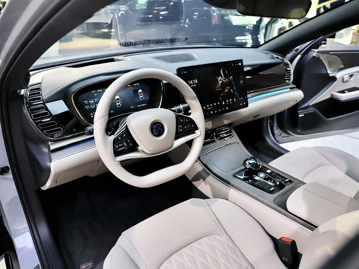 BYD Han 2025 DM-i 125KM LiDAR Smart Driving фото 15