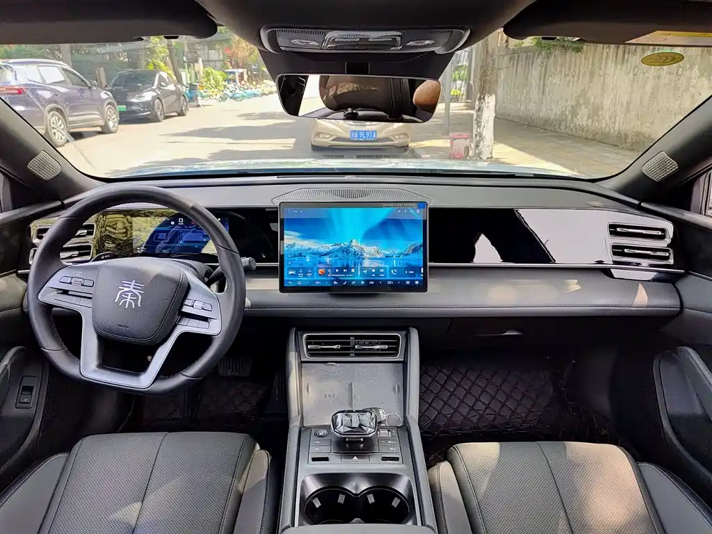 BYD Qin L 2025 DM-i Smart Drive Edition 120KM Surpassing фото 10