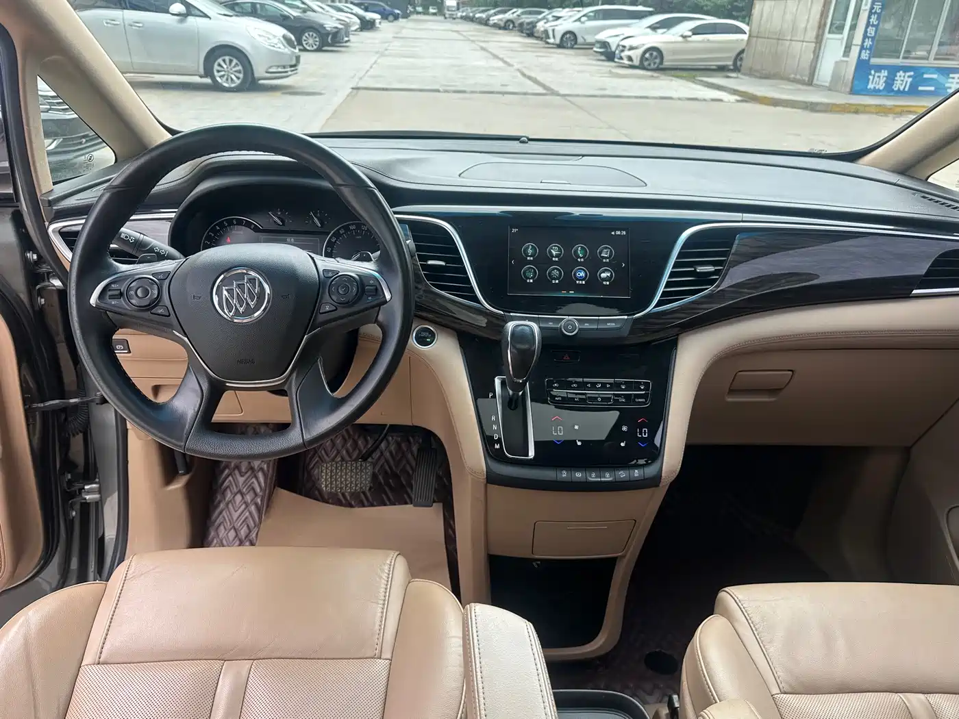 Buick GL8 2018 ES 28T Luxury Type China VI фото 12
