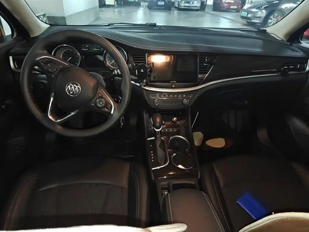 Buick Verano 2017 Sedan 20T DCT Leading фото 13