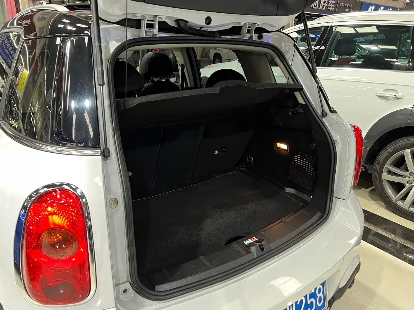 MINI COUNTRYMAN 2013 2012 1.6T COOPER S