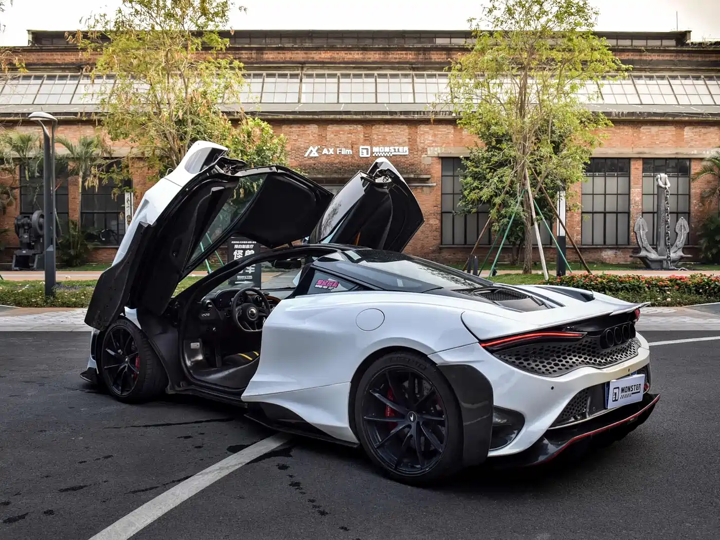 McLaren 720S 2019 4.0T Coupe фото 4