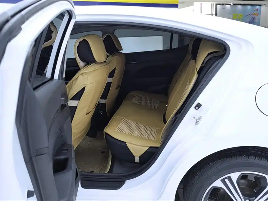 Hyundai Elantra 2018 1.4T DCT Dynamic·Vitality Model фото 11