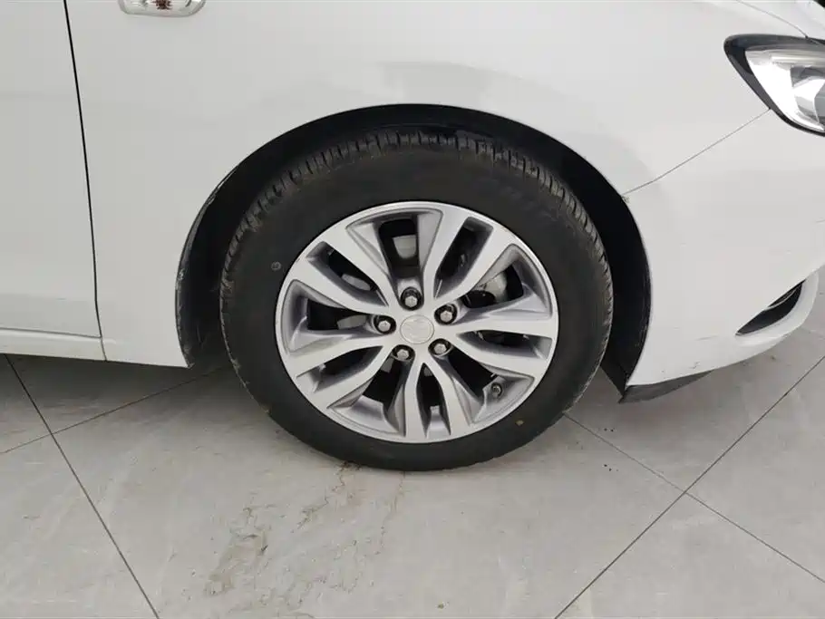 Buick Excelle 2021 1.3T Auto Mild Hybrid Elite фото 6