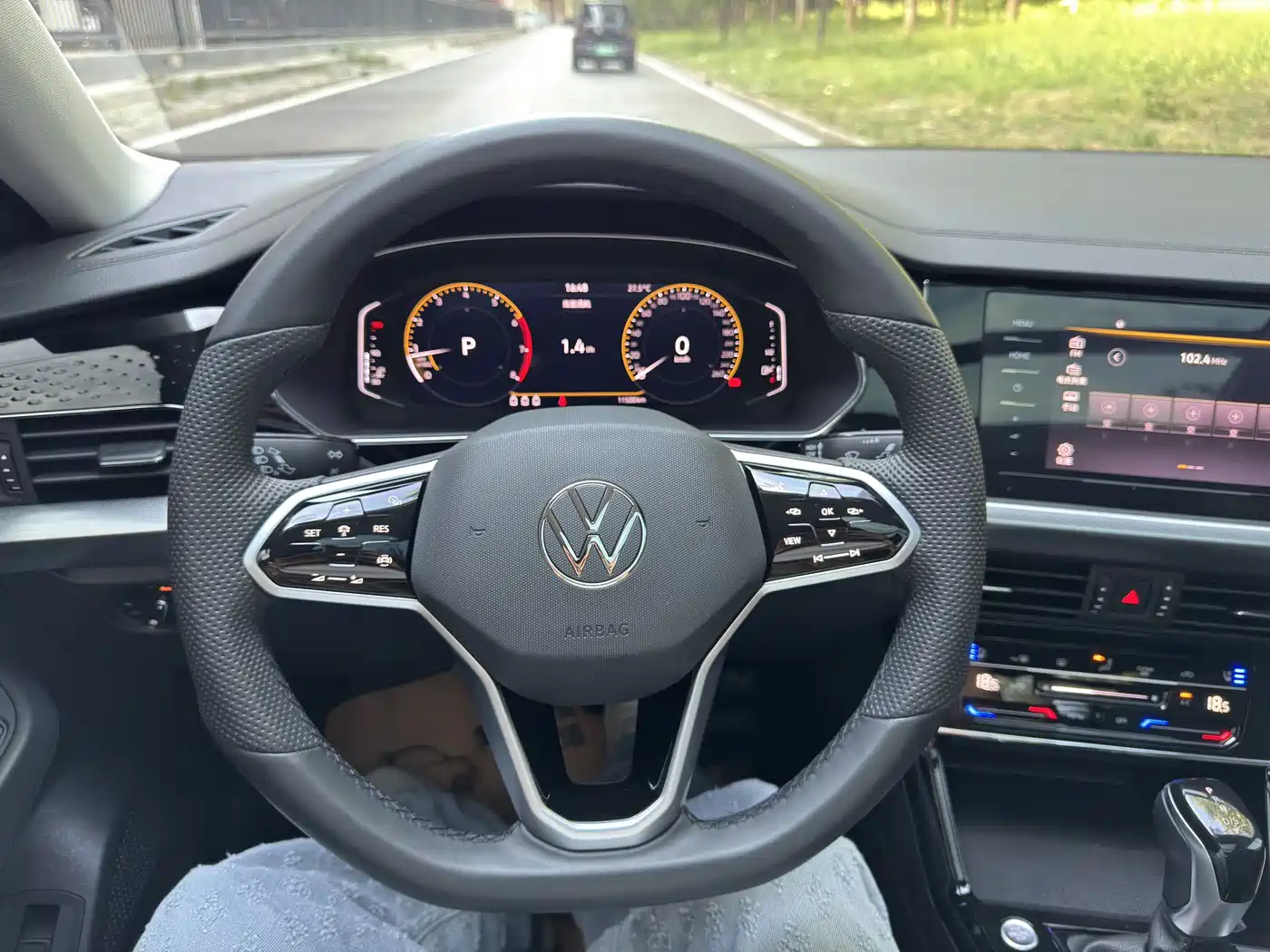 Volkswagen Passat 2024 330TSI Starlight Elite Edition фото 10