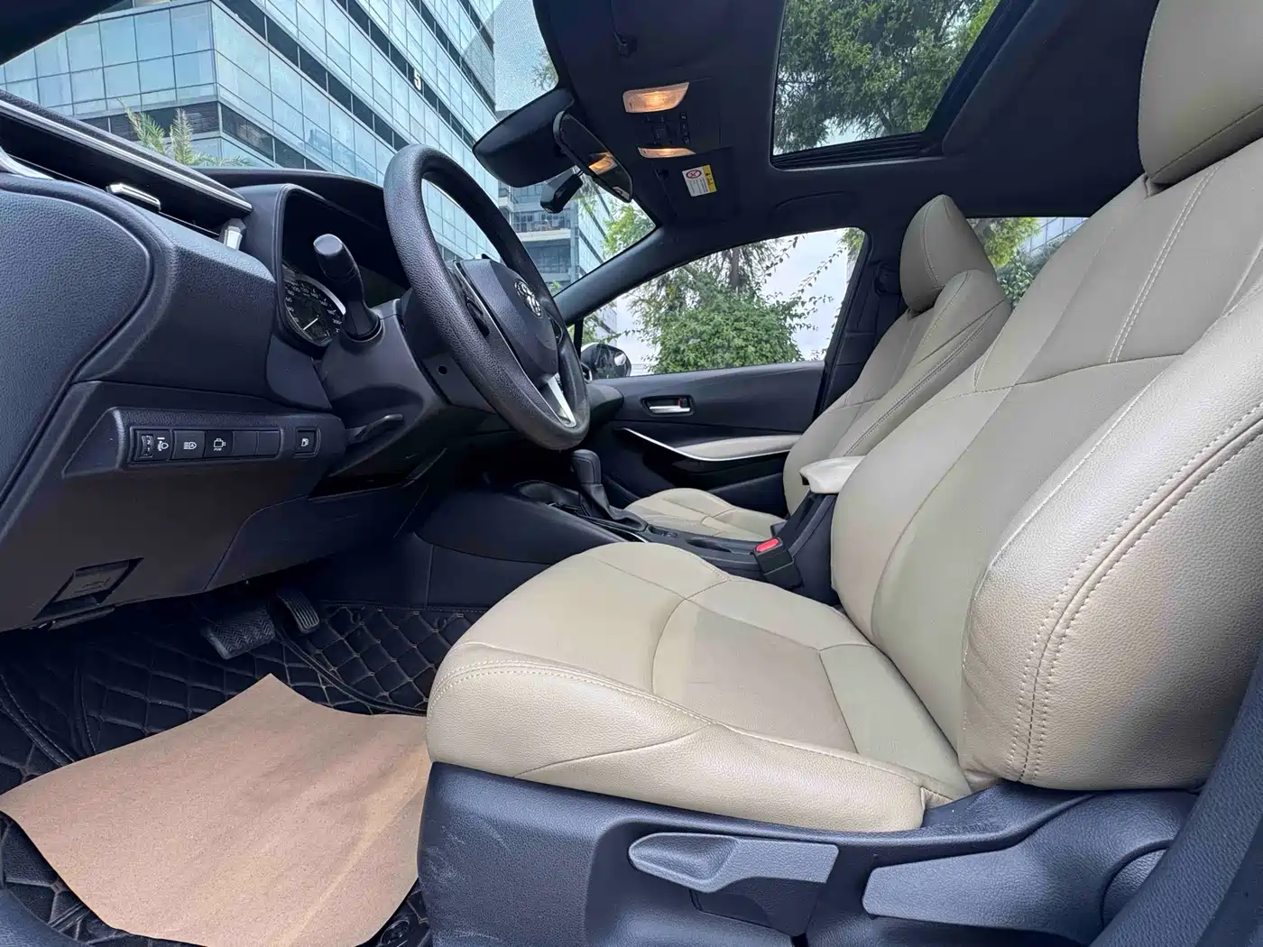 Toyota Levin 2021 Dual Engine 1.8H E-CVT Luxury Edition фото 4