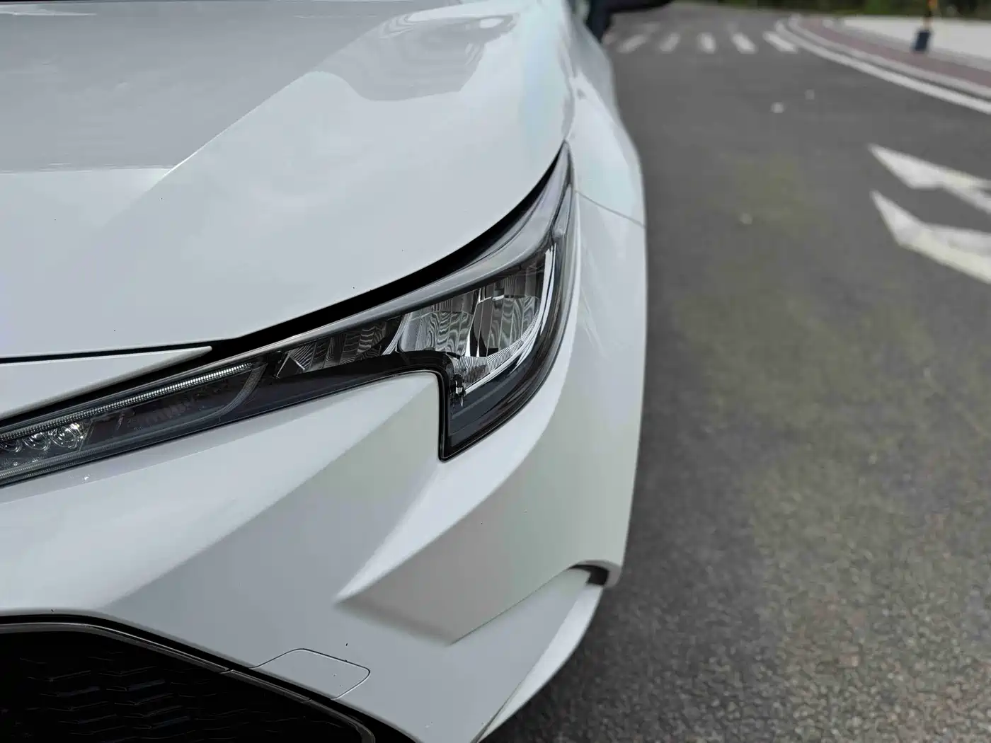 Toyota Levin 2021 Dual Engine 1.8H E-CVT Luxury Edition фото 16