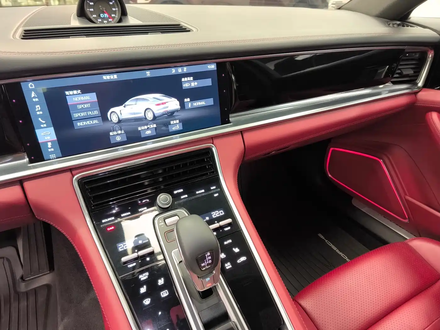 Porsche Panamera 2017 Panamera Executive Long Wheelbase 3.0T фото 12