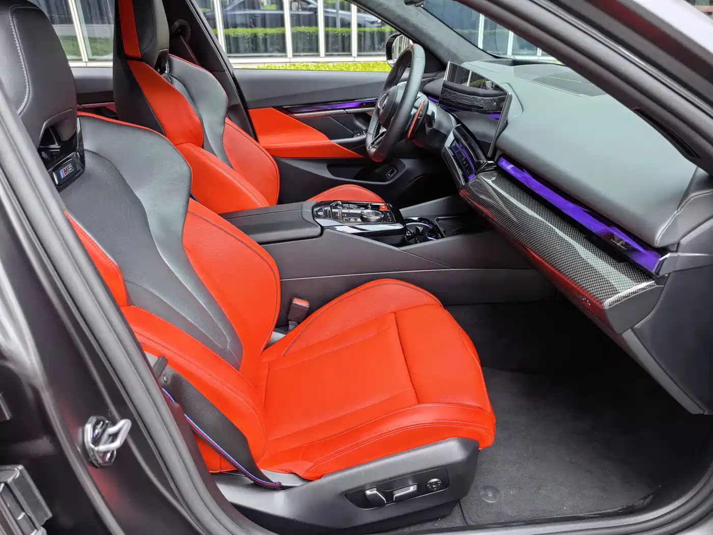 BMW M5 New Energy 2025 M5 фото 30