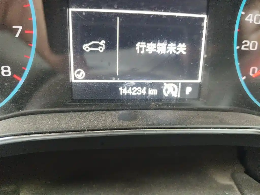 Chevrolet Cruze 2015 1.5L Automatic Luxury Edition фото 5