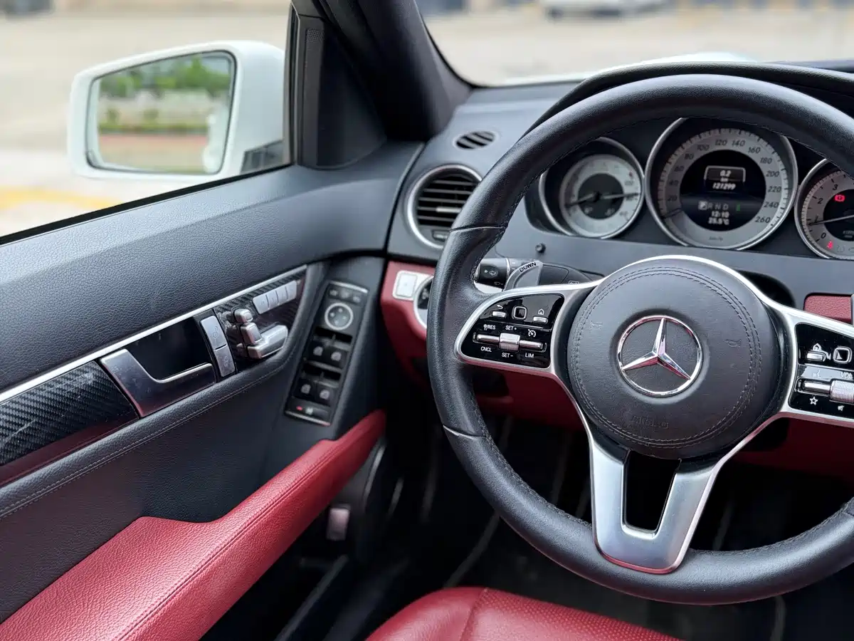Mercedes-Benz C-Class 2013 C 260 Fashion Grand Edition фото 22