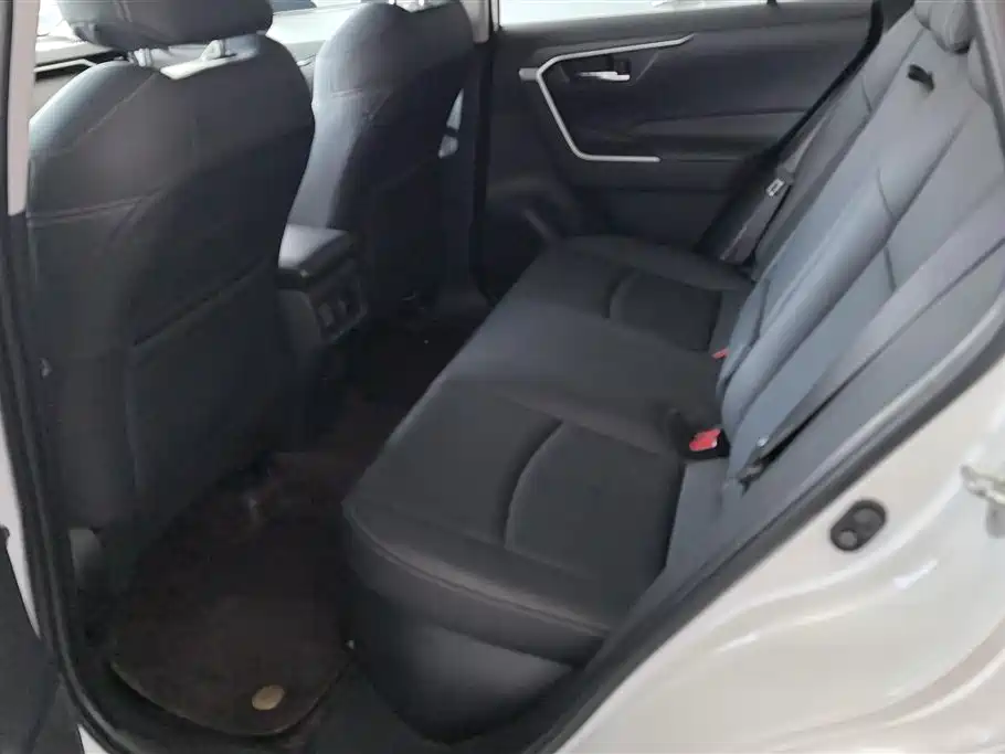 Toyota RAV4 Rongfang 2022 Hybrid 2.5L E-CVT 2WD Elite Edition фото 11