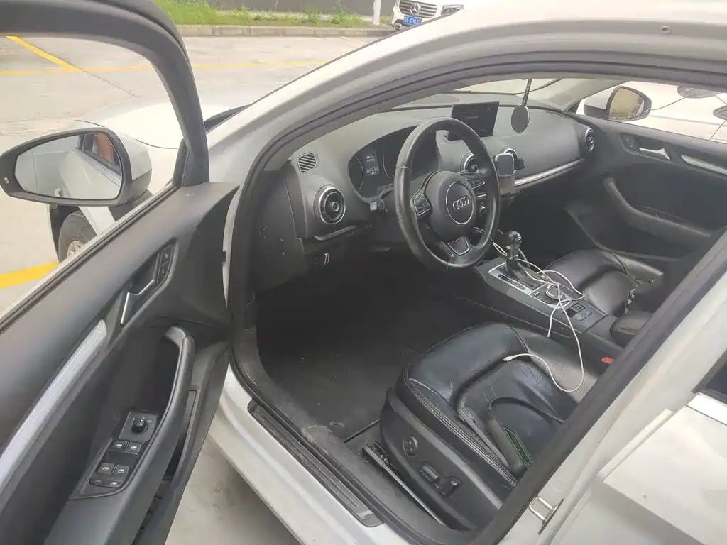 Audi A3 2015 2014 Limousine 35 TFSI Auto Trend
