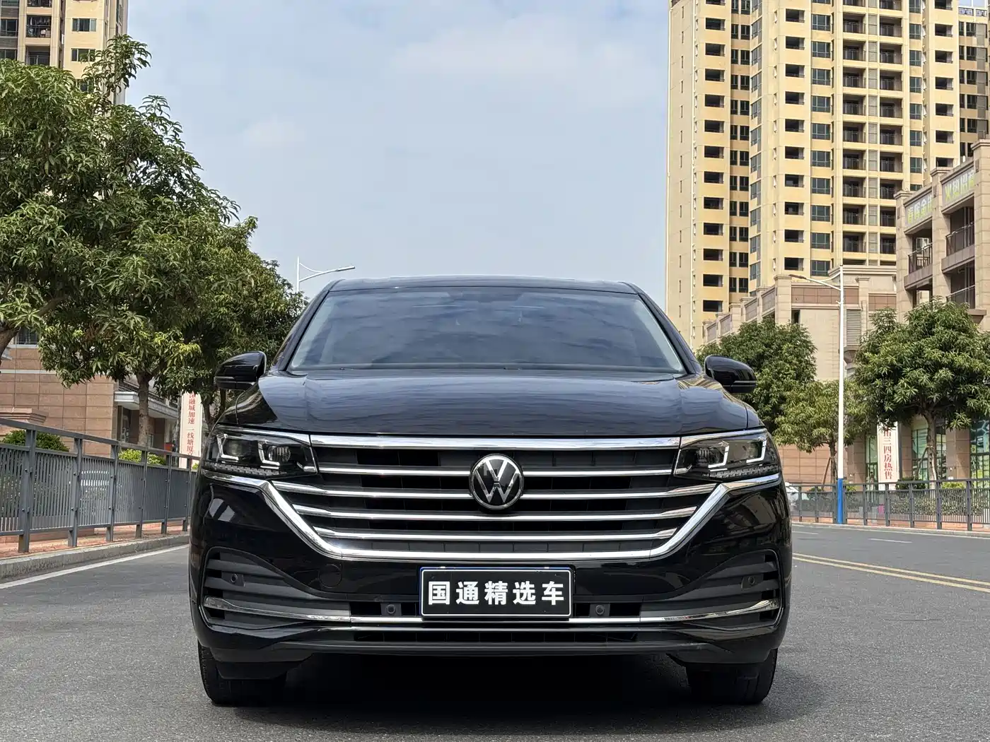 Volkswagen Viloran 2020 330TSI Luxury Edition фото 2